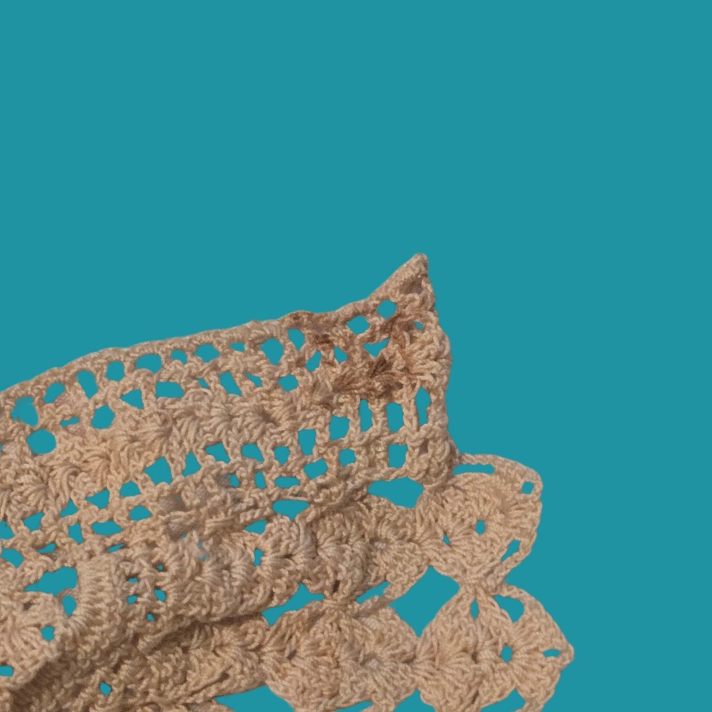 Vintage Beige Crochet Lace Collar Tassel Scalloped Trim Victorian Boho Decor - Picture 5 of 7